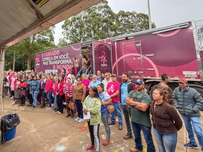 Nova Laranjeiras recebe a Carreta Rosa do programa saúde da mulher