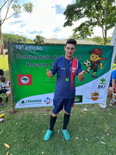 Duas partidas abriram neste domingo, 30/12, o Campeonato de Futebol Sete do Recanto Esportivo 