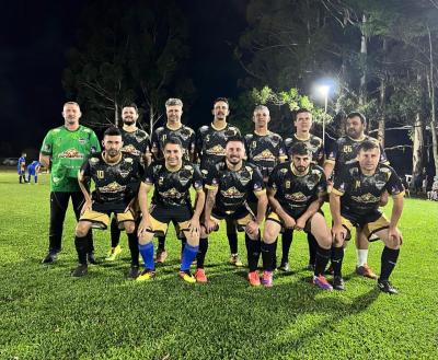 Nova Laranjeiras estréia com vitória no Campeonato de Futebol Sete do Recanto Esportivo 