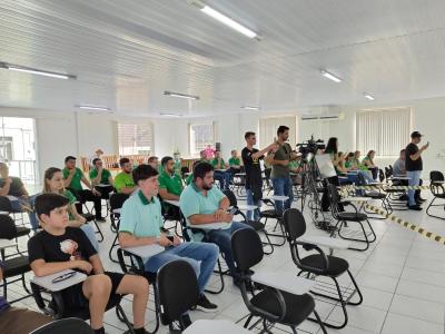 Hermes Honetta, de Nova Laranjeiras, é o ganhador da Ford Ranger zero km da campanha Sorte Premiada Sicredi Grandes Lagos PR/SP