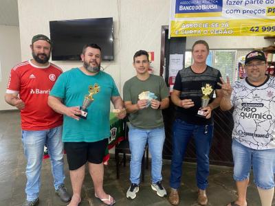 Ademir e Girélli são os Campeões do Festival "Os Reis do Truco" em duplas 2025 