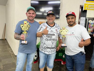 Ademir e Girélli são os Campeões do Festival "Os Reis do Truco" em duplas 2025 