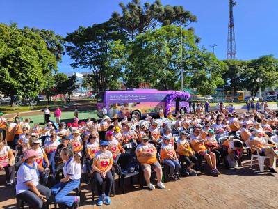 Laranjeiras do Sul recebe três novos ônibus para a saúde e a melhor idade