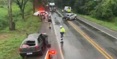 Cinco pessoas morrem em gravíssimo acidente entre Ampére e Realeza no PR