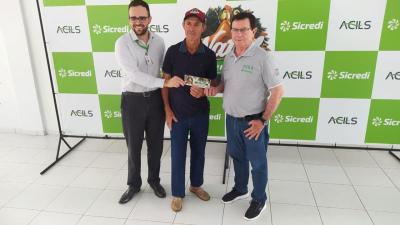 ACILS entrega prêmios do último sorteio e encerra a Promoção Natal Premiado 2025 com sucesso