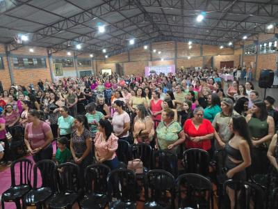 Encontro das Mulheres Novalaranjeirenses reúne mais de 400 participantes no Clube Sorela