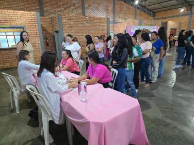 Encontro das Mulheres Novalaranjeirenses reúne mais de 400 participantes no Clube Sorela