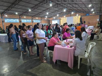 Encontro das Mulheres Novalaranjeirenses reúne mais de 400 participantes no Clube Sorela