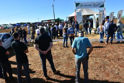 Dia de Campo Coprossel -Evento reuniu produtores, lideranças e empresas parceiras para apresentar tecnologias 