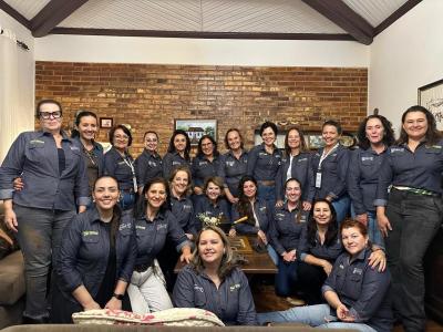 Comissão de mulheres da FAEP realiza viagem técnica e destaca integração e inovação no Agro