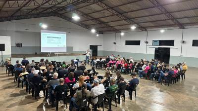 COPROSSEL apresenta resultados aos cooperados, na pré-assembleia realizada em Porto Barreiro