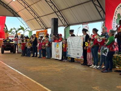 LS: Assentamento 8 de Junho celebra aniversário com almoço gratuito 
