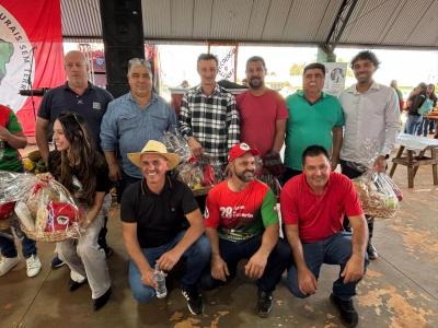 LS: Assentamento 8 de Junho celebra aniversário com almoço gratuito 