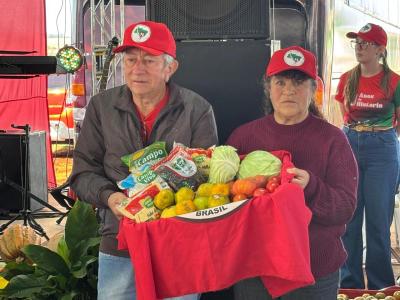 LS: Assentamento 8 de Junho celebra aniversário com almoço gratuito 
