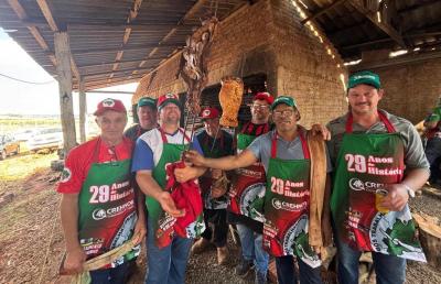 LS: Assentamento 8 de Junho celebra aniversário com almoço gratuito 