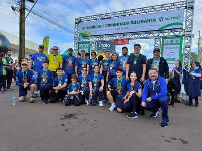 8ª Caminhada e Corrida Solidária Sicredi foi sucesso de participação