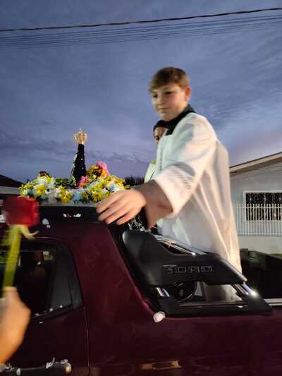 Centenas de devotos participaram da carreata com a Imagem Peregrina de Nossa Senhora Aparecida em Laranjeiras do Sul