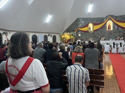 Terceiro dia do Tríduo reúne centenas de fiéis em louvor ao Senhor Bom Jesus no Campo Mendes