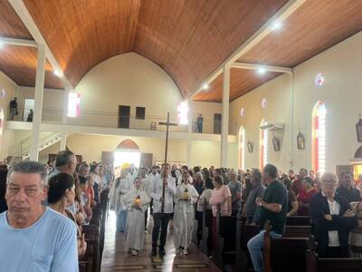 Bispo Dom Amiton Presidiu a Santa Missa em louovr a Nossa Senhora do Monte Claro 