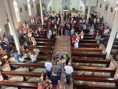 Bispo Dom Amiton Presidiu a Santa Missa em louovr a Nossa Senhora do Monte Claro 