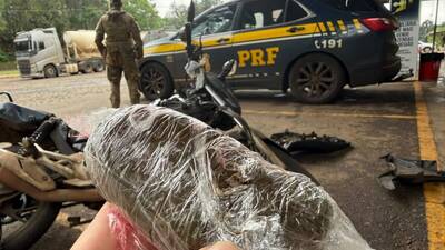 LS: PRF apreende 5,5 kg de haxixe escondidos em tanque de motocicleta 