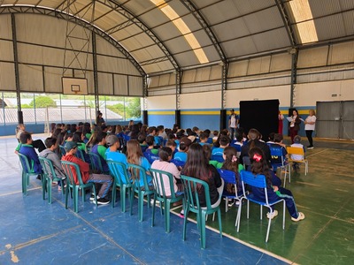 Setembro Amarelo: Secretaria de Saúde leva teatro sobre emoções e prevenção às escolas de Nova Laranjeiras