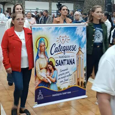 3º dia da Novena de Nossa Senhora Aparecida reúne fiéis em Laranjeiras do Sul Celebração 