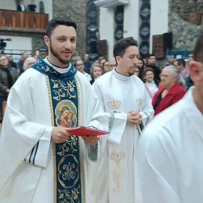 3º dia da Novena de Nossa Senhora Aparecida reúne fiéis em Laranjeiras do Sul Celebração 