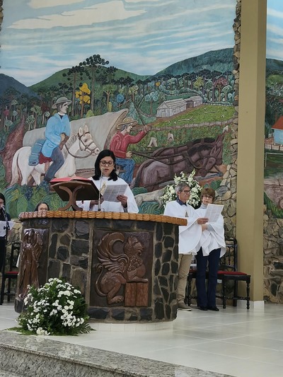 Centenas de fiéis participam da segunda celebração em honra a Nossa Senhora Aparecida em Laranjeiras do Sul