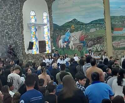 Missa das Crianças foi presidida pelo padre Aroldo 