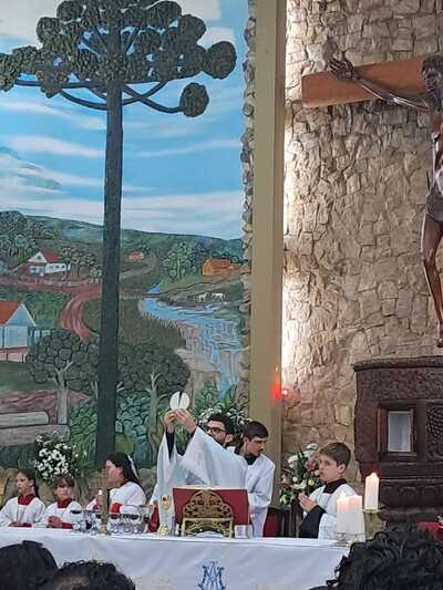 Missa das Crianças foi presidida pelo padre Aroldo 
