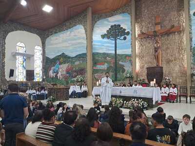 Missa das Crianças foi presidida pelo padre Aroldo 