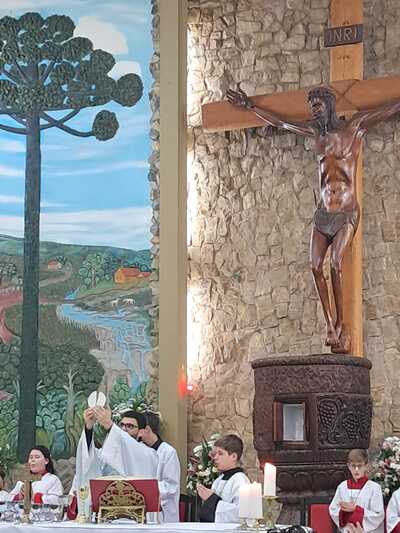 Missa das Crianças foi presidida pelo padre Aroldo 