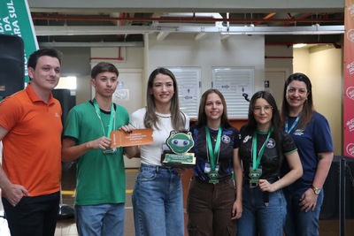 Desafio de Robôs reúne 55 equipes de dez municípios e é sucesso na UFFS em Laranjeiras do Sul