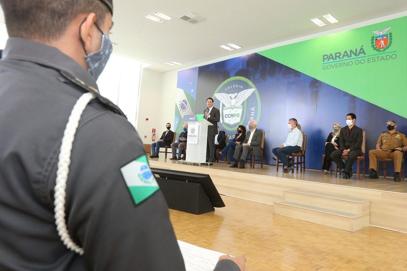 Governador Ratinho Junior confirma 215 colÃ©gios cÃ­vico-militares