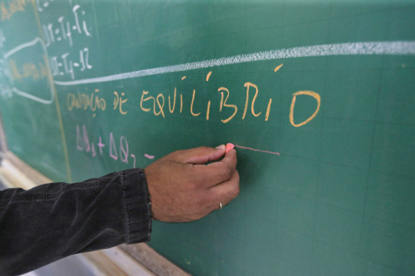 InscriÃ§Ãµes para o PSS da educaÃ§Ã£o do ParanÃ¡ comeÃ§am nesta segunda-feira