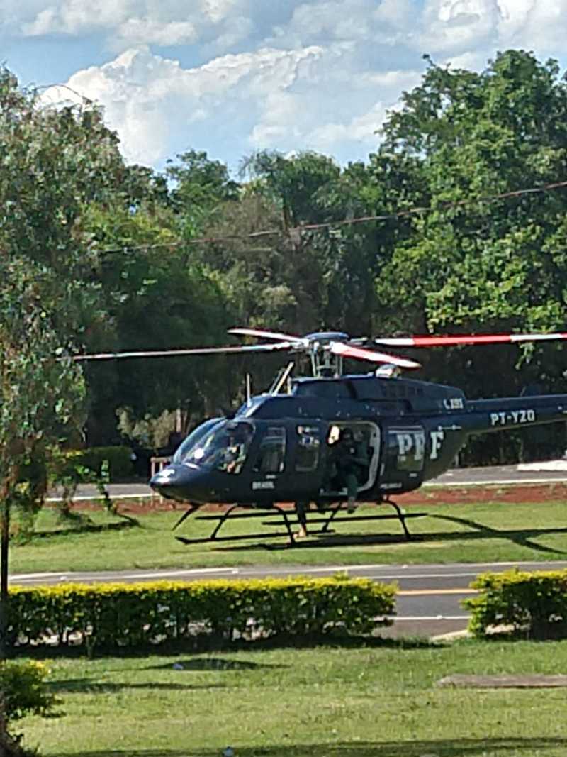 PRF mantÃ©m grande aparato policial em Nova Laranjeiras