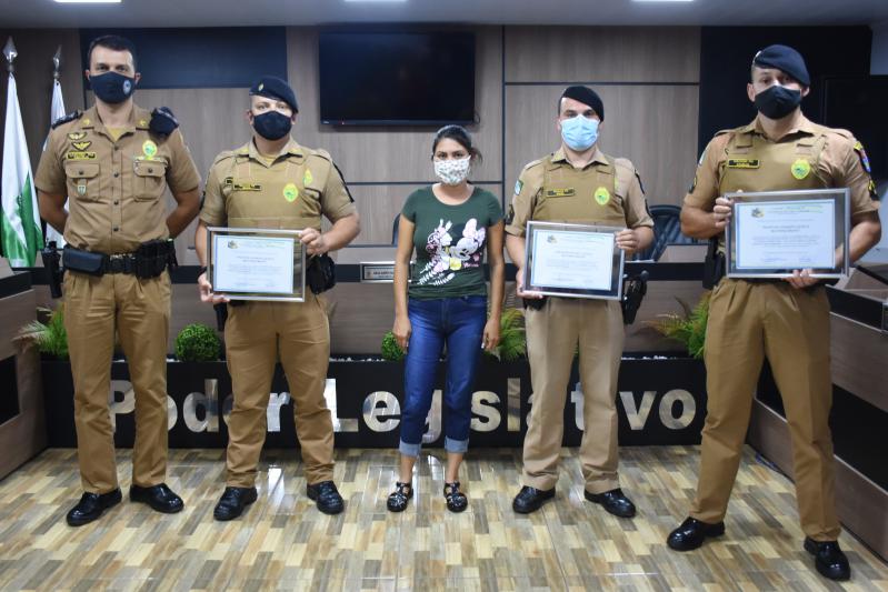 Policiais Militares da 2Âª CIA recebem MoÃ§Ã£o de Aplausos por salvamento de jovem