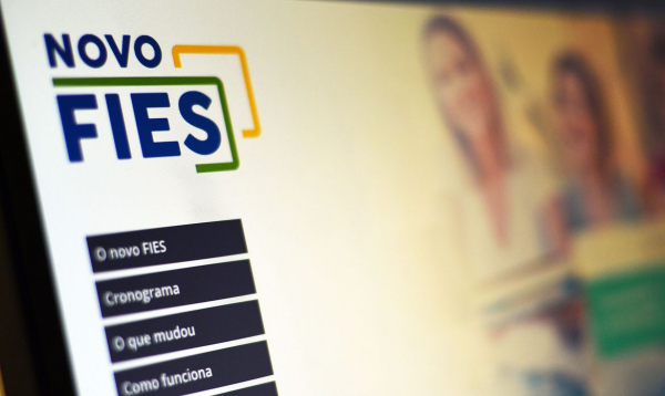 Banco do Brasil lanÃ§a renegociaÃ§Ã£o de parcelas do Fies em atraso
