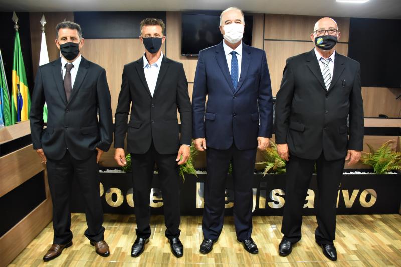 MagrÃ£o foi reeleito presidente da CÃ¢mara Municipal de Vereadores de Laranjeiras do Sul