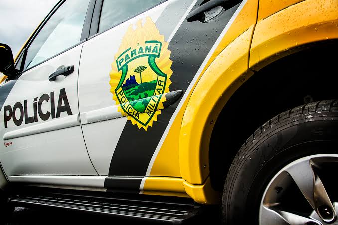 Laranjeiras: Homem Ã© agredido no bairro SÃ£o Francisco e ameaÃ§ado com revÃ³lver