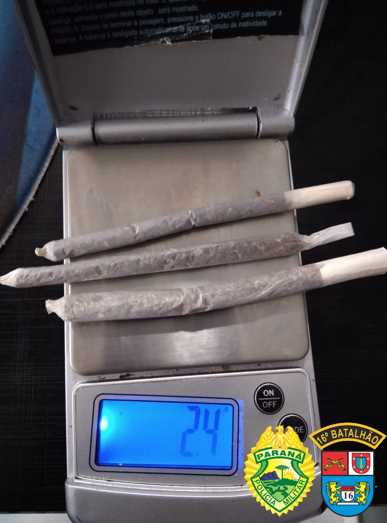 Laranjeiras: PM prende homem com maconha e mandado de prisÃ£o no centro
