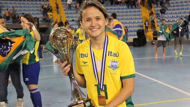 A brasileira Amandinha Ã© eleita a melhor do mundo no futsal pela 7Âª vez