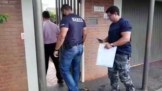 Delegado de Quedas do IguaÃ§u Ã© preso durante operaÃ§Ã£o do Gaeco