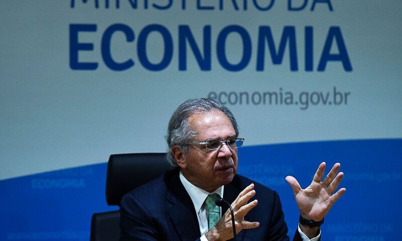 Novo auxÃ­lio emergencial sÃ³ viria com calamidade pÃºblica, diz Guedes