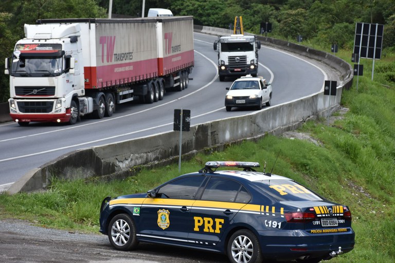 PRF encerra a Operação Carnaval 2021 no Paraná