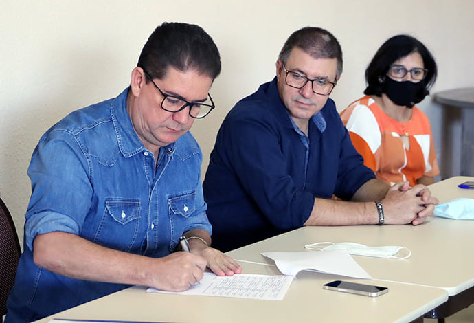 Prefeito Berto Silva anuncia novos secretÃ¡rios