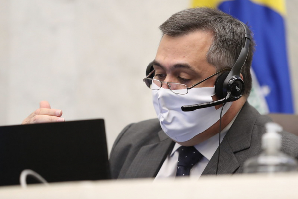 SecretÃ¡rio Beto Preto diz que sistema de saÃºde do ParanÃ¡ estÃ¡ entrando em colapso
