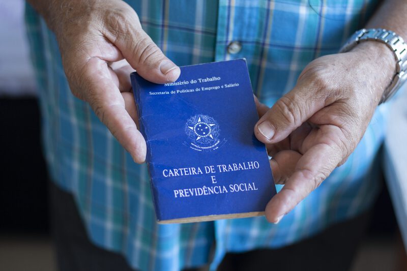 AgÃªncia do Trabalhador estÃ¡ organizando banco de currÃ­culos para 2021