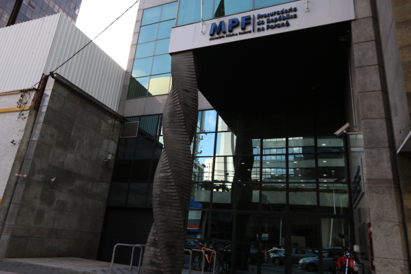 MPF alerta para golpe em venda de vacinas a municÃ­pios do ParanÃ¡